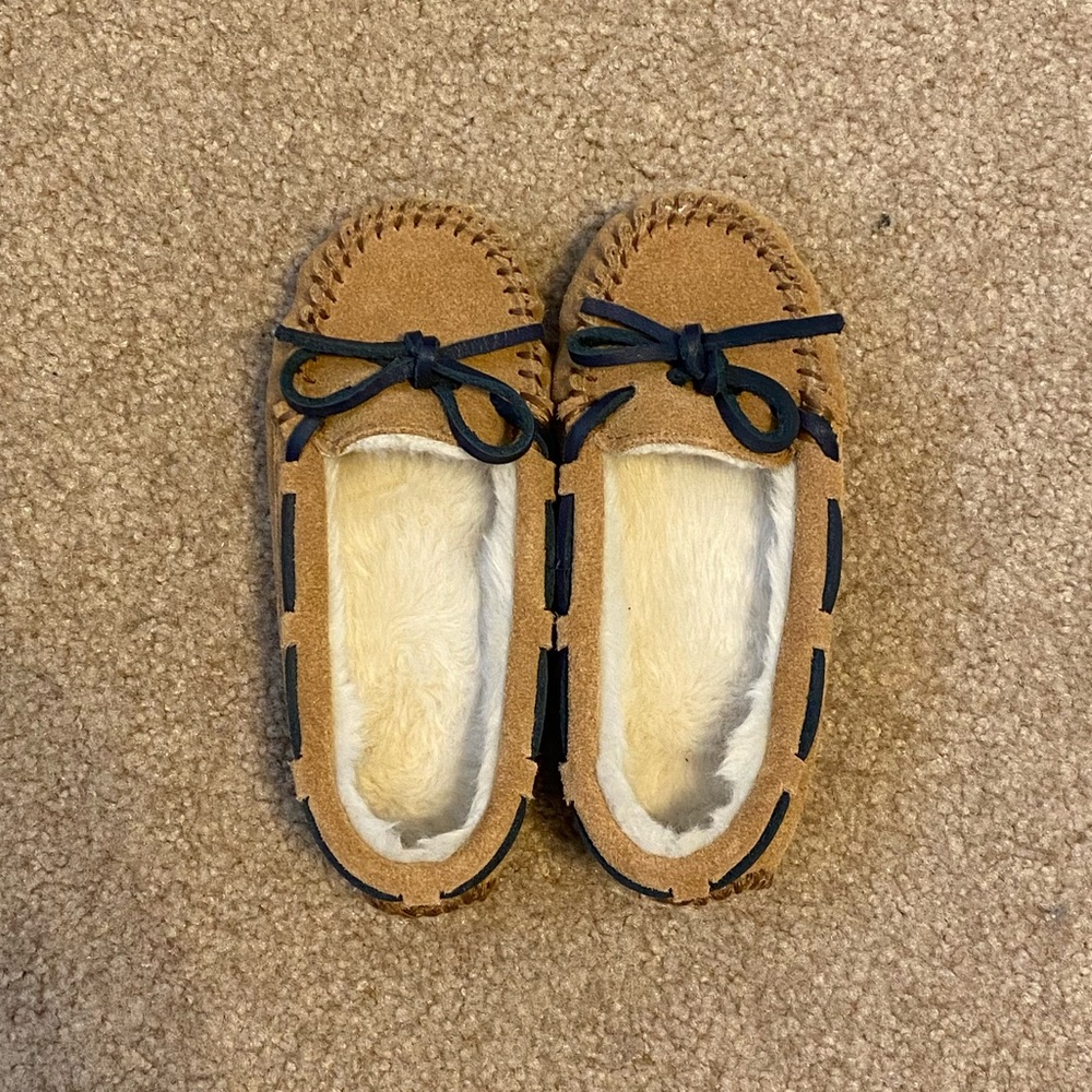 NWOT toddler VV moccasins